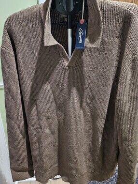 Grayers Men's V-Neck Knit Sweater in Brown